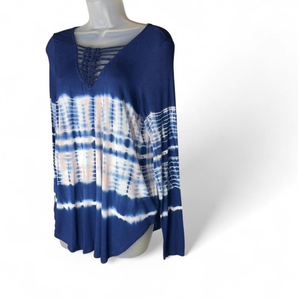 American Eagle Soft & Sexy Lace up Front Tee M - Picture 3 of 12